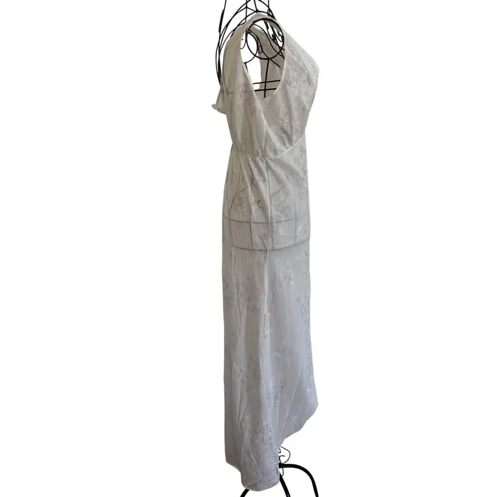 Vintage 70's Quilted Cottage Floral Maxi Nightgown Boho Retro V Neck